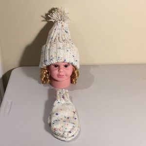 Hand Knit Child’s Winter Hat & Mittens Unisex Hand Crafted